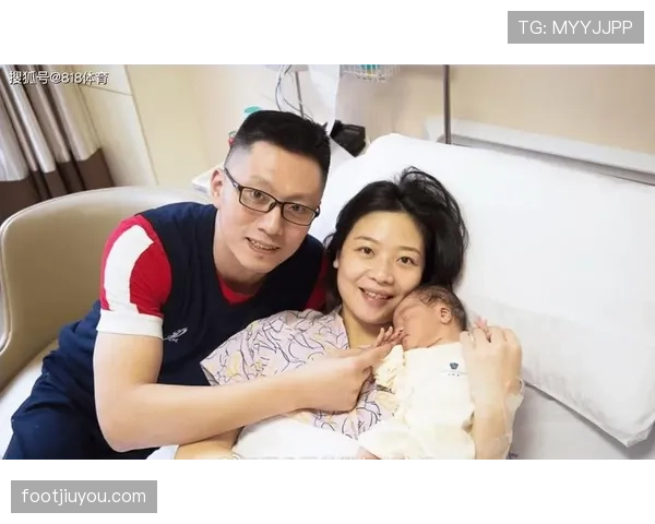 魏秋月一张生活照，把我这种月光族羞得无地自容